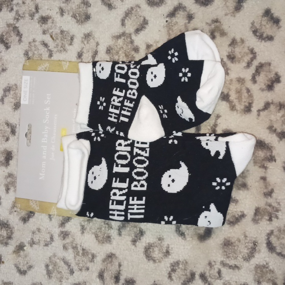 MOMMY & BABY MATCHING SOCKS SET HERE FOR THE BOOS